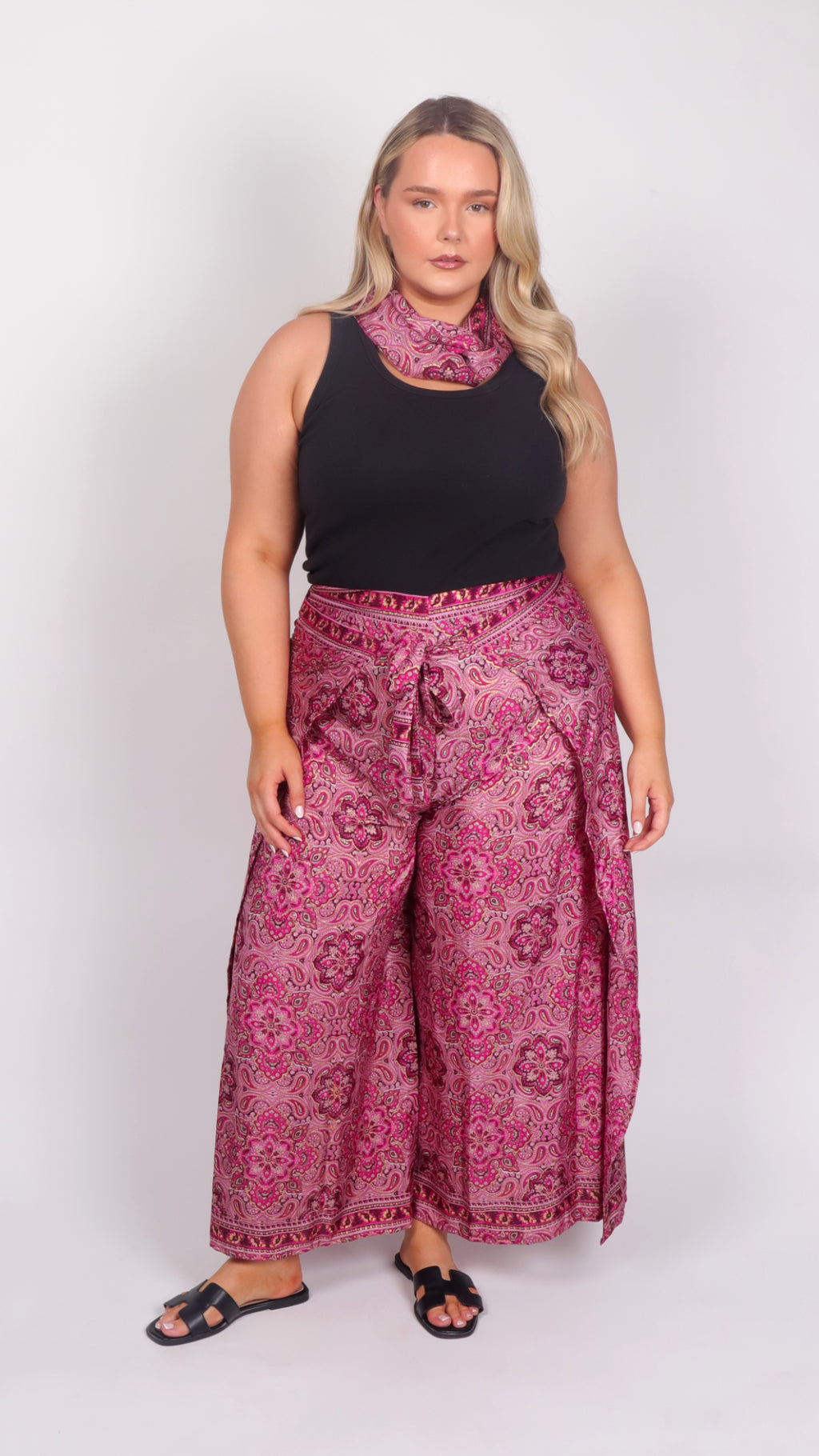 Jaipur Rose Magic Wrap Trousers – plus size model front view